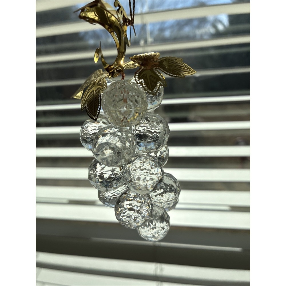 Lucite Acrylic Grape Clusters  Clear Faceted Christmas Ornaments Made In Taiwan - Picture 10 of 11